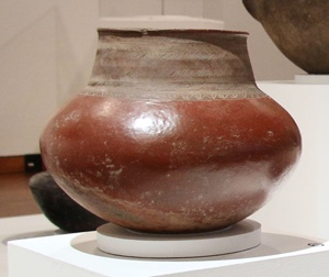 Image of Vessel for Serving Beer